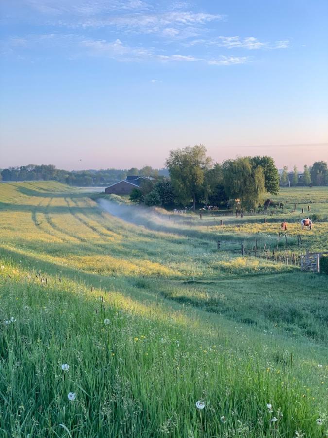 Pipowagen Mammaloe Bed & Breakfast Wijhe Екстериор снимка